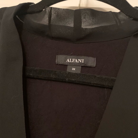 Absolute Beautiful Top!! - Picture 3 of 3